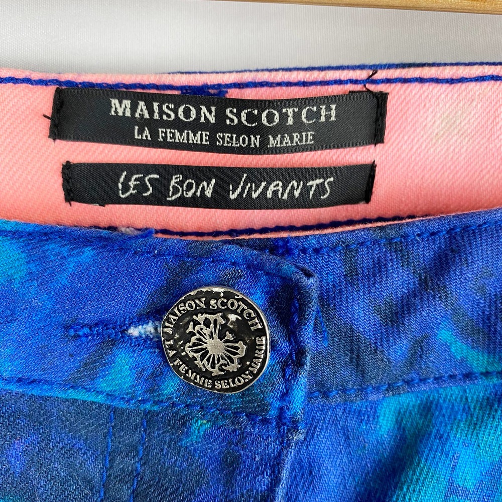 Maison Scotch Shorts Blue Embroidered Denim NWT 28 - Picture 6 of 9